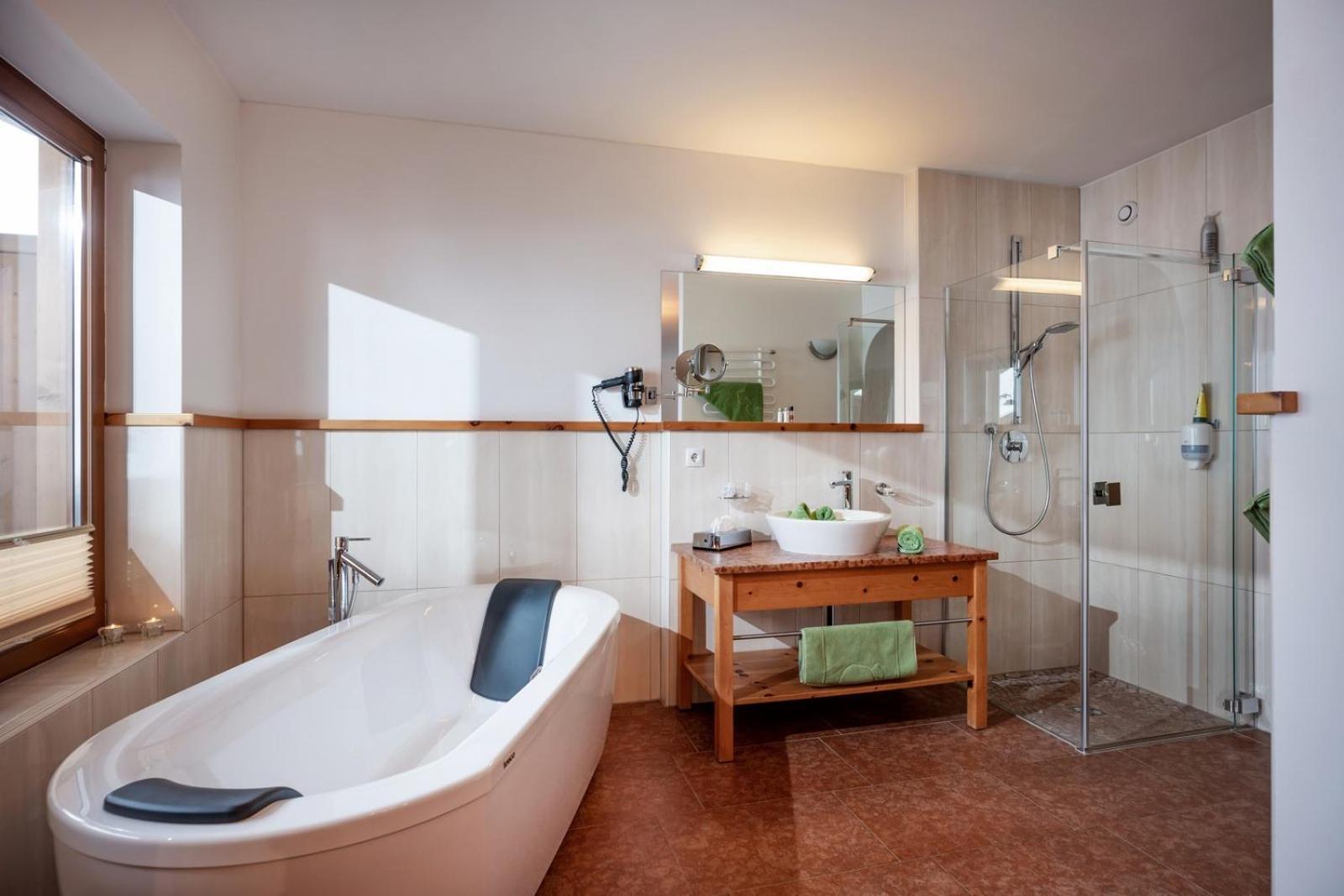 Natur- & Wanderhotel Tuxertal Esterno foto