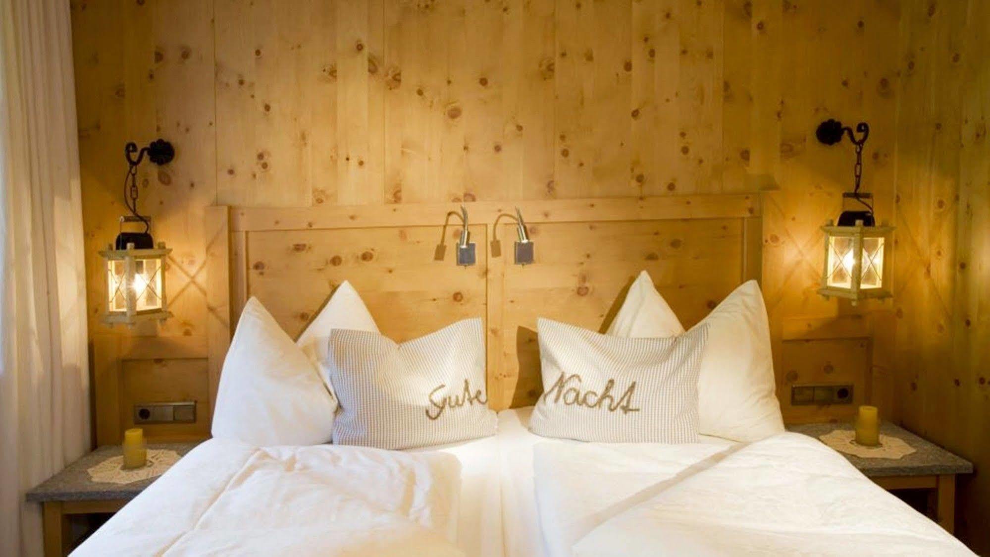 Natur- & Wanderhotel Tuxertal Esterno foto